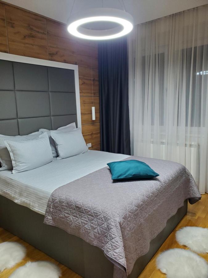 Lux Apartman 33 Kragujevac Exterior photo